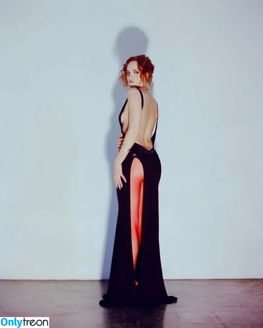 Madeline Brewer nude photo #0141 (madbrew)