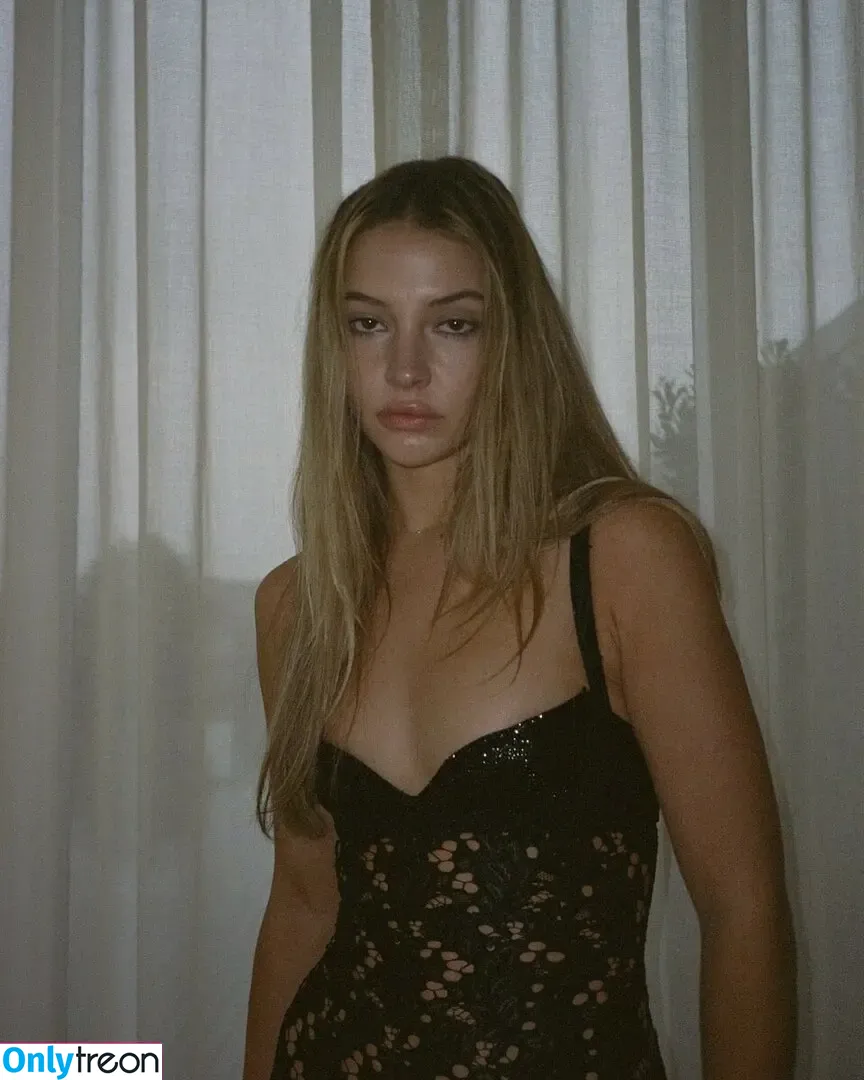 Madelyn Cline голая photo #1224 (madelyncline)