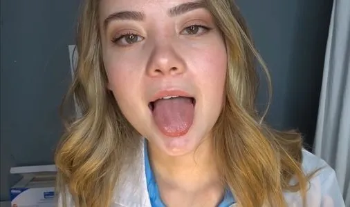 Madi ASMR / naturally_madi nude photo #0014