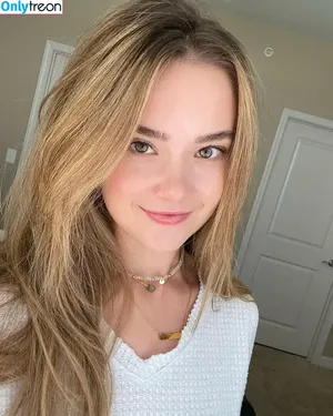 Madi ASMR / naturally_madi nude photo #0044