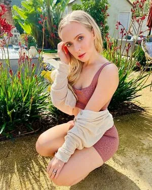 Madilyn Bailey / madilynbailey nude photo #0003