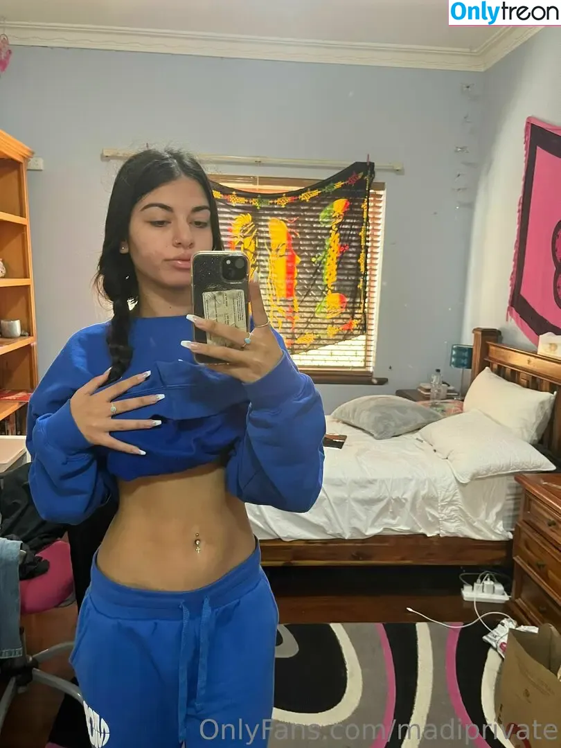 madiprivate nude photo #0003 (madialclosse)