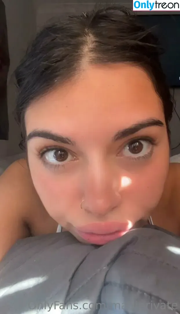 madiprivate nude photo #0018 (madialclosse)
