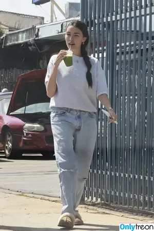 Madison Beer / madisonbeer nude photo #0420