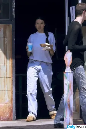 Madison Beer / madisonbeer nude photo #0431