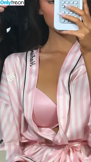 Madison Beer / madisonbeer фото голая #0763