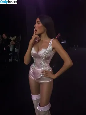 Madison Beer / madisonbeer nude photo #0789