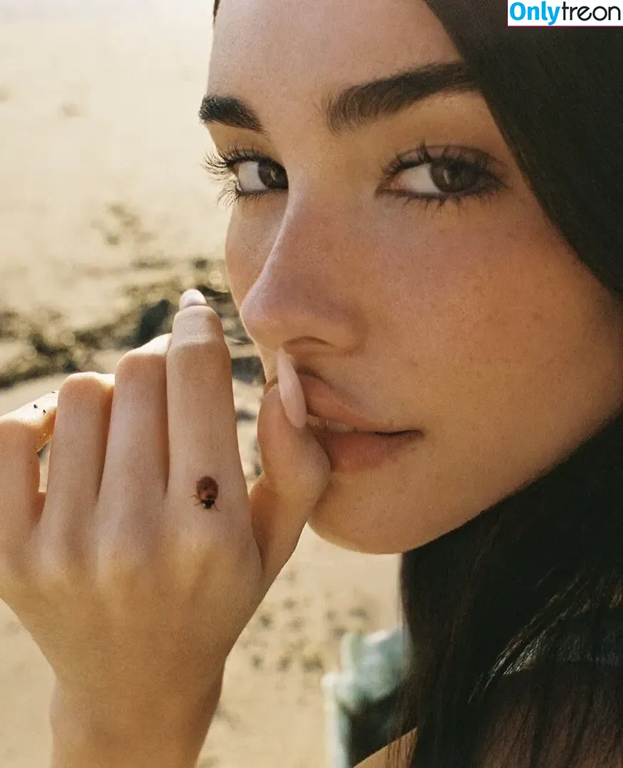 Madison Beer голая photo #0448 (madisonbeer)