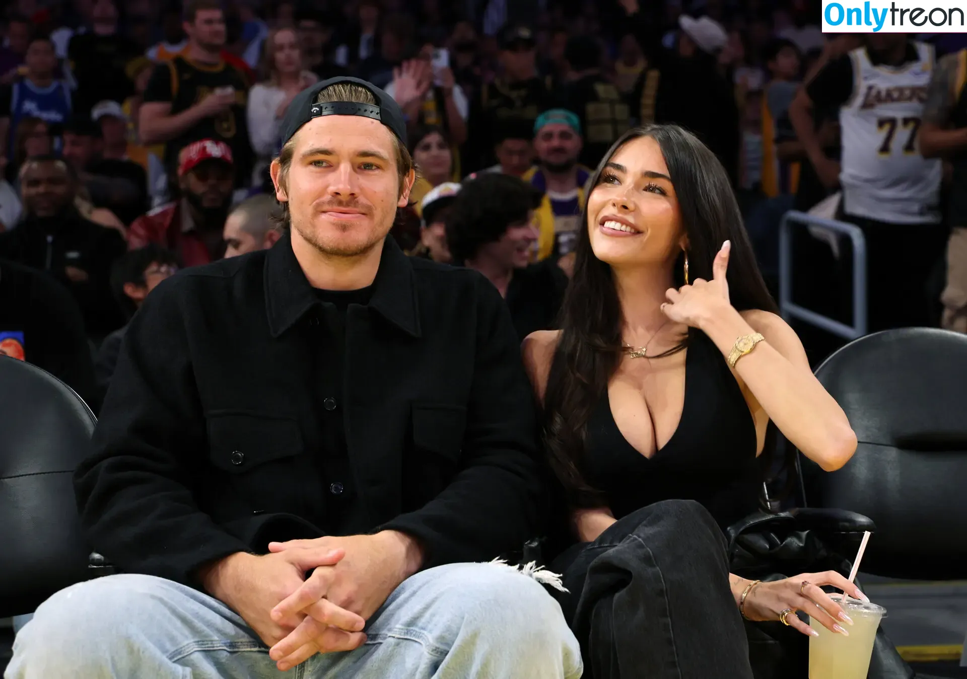 Madison Beer голая photo #0819 (madisonbeer)