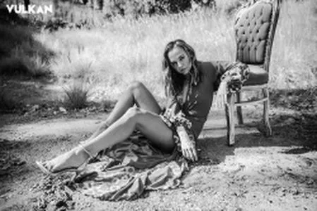 Madison Iseman / Jumanji / itsmsmadi / madisoniseman фото голая #0027
