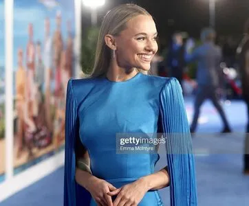 Madison Iseman / Jumanji / itsmsmadi / madisoniseman фото голая #0067