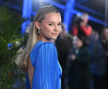 Madison Iseman / Jumanji / itsmsmadi / madisoniseman фото голая #0068