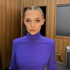 Madison Iseman / Jumanji / itsmsmadi / madisoniseman фото голая #0071