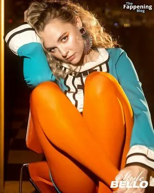 Madison Iseman / Jumanji / itsmsmadi / madisoniseman фото голая #0101