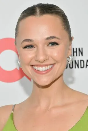 Madison Iseman / Jumanji / itsmsmadi / madisoniseman фото голая #0115