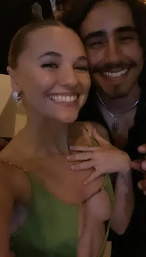 Madison Iseman / Jumanji / itsmsmadi / madisoniseman фото голая #0131