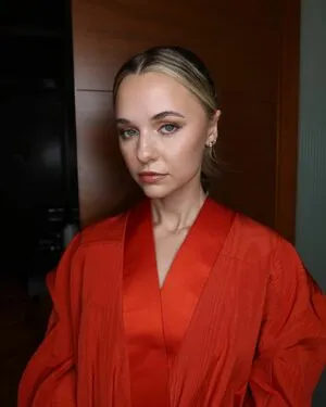 Madison Iseman / Jumanji / itsmsmadi / madisoniseman фото голая #0135