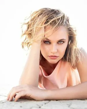 Madison Iseman / Jumanji / itsmsmadi / madisoniseman фото голая #0166