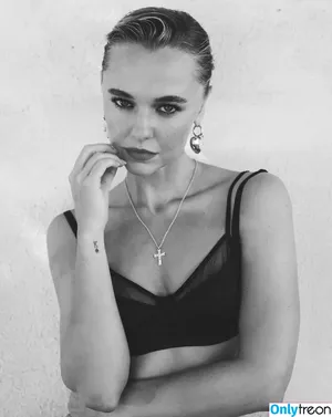 Madison Iseman / Jumanji / itsmsmadi / madisoniseman nude photo #0530