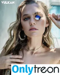 Madison Iseman голая photo #0020 (Jumanji / itsmsmadi / madisoniseman)
