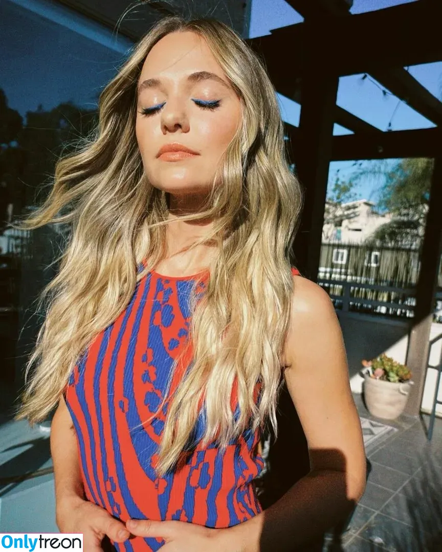 Madison Iseman голая photo #0058 (Jumanji / itsmsmadi / madisoniseman)