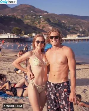 Madison Lintz / madisonlintz nude photo #0230