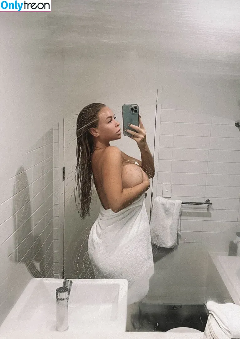 Madison Mclachlan голая photo #0043 (madison420ivy / madisonmclachlan)