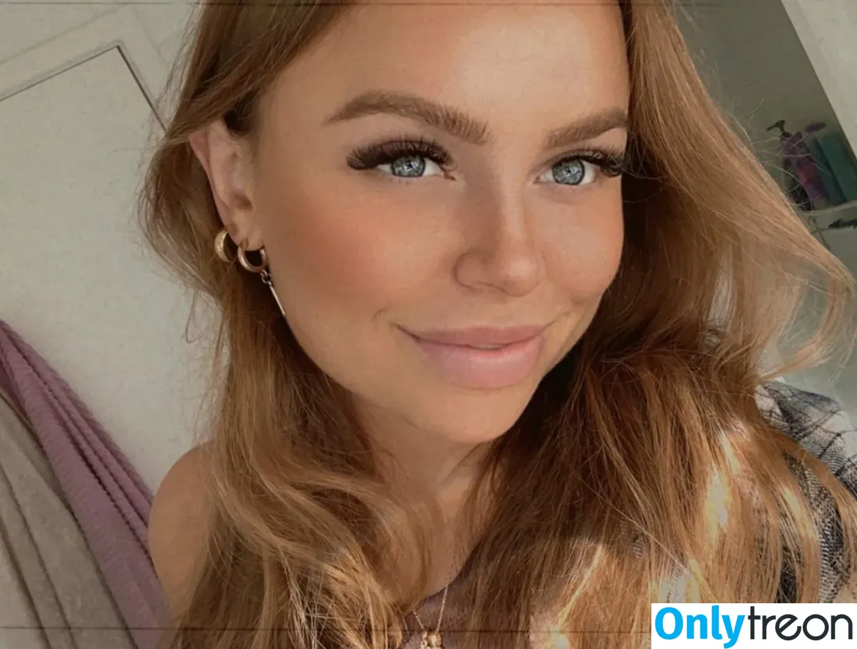 Madison Mclachlan nude photo #0106 (madison420ivy / madisonmclachlan)