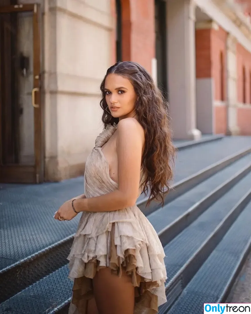 Madison Pettis голая photo #0847 (madisonpettis)