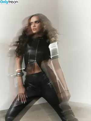 Madison Pettis / madisonpettis nude photo #1141