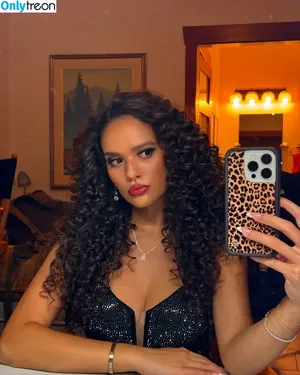 Madison Pettis / madisonpettis nude photo #1147