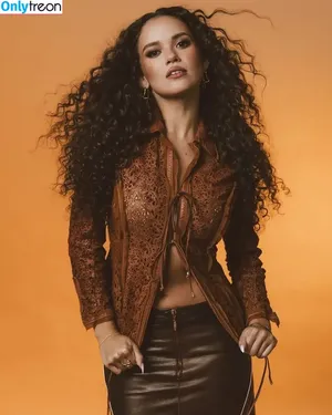 Madison Pettis / madisonpettis nude photo #1156
