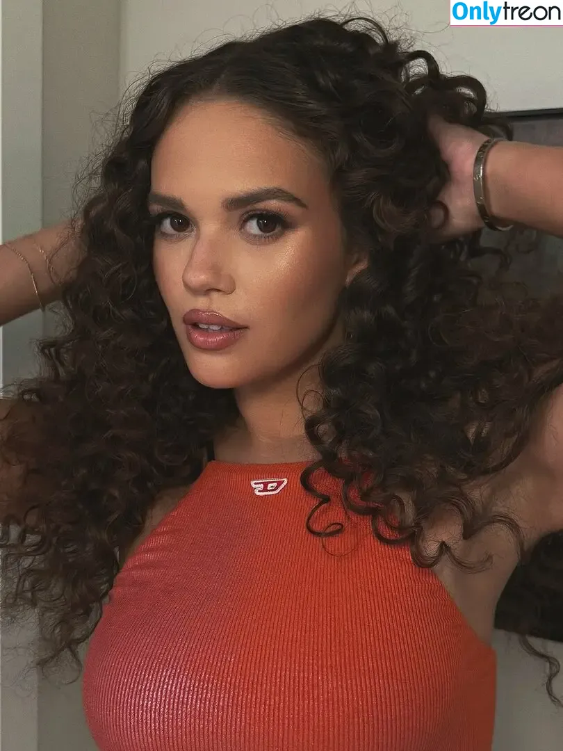 Madison Pettis nude photo #1110 (madisonpettis)
