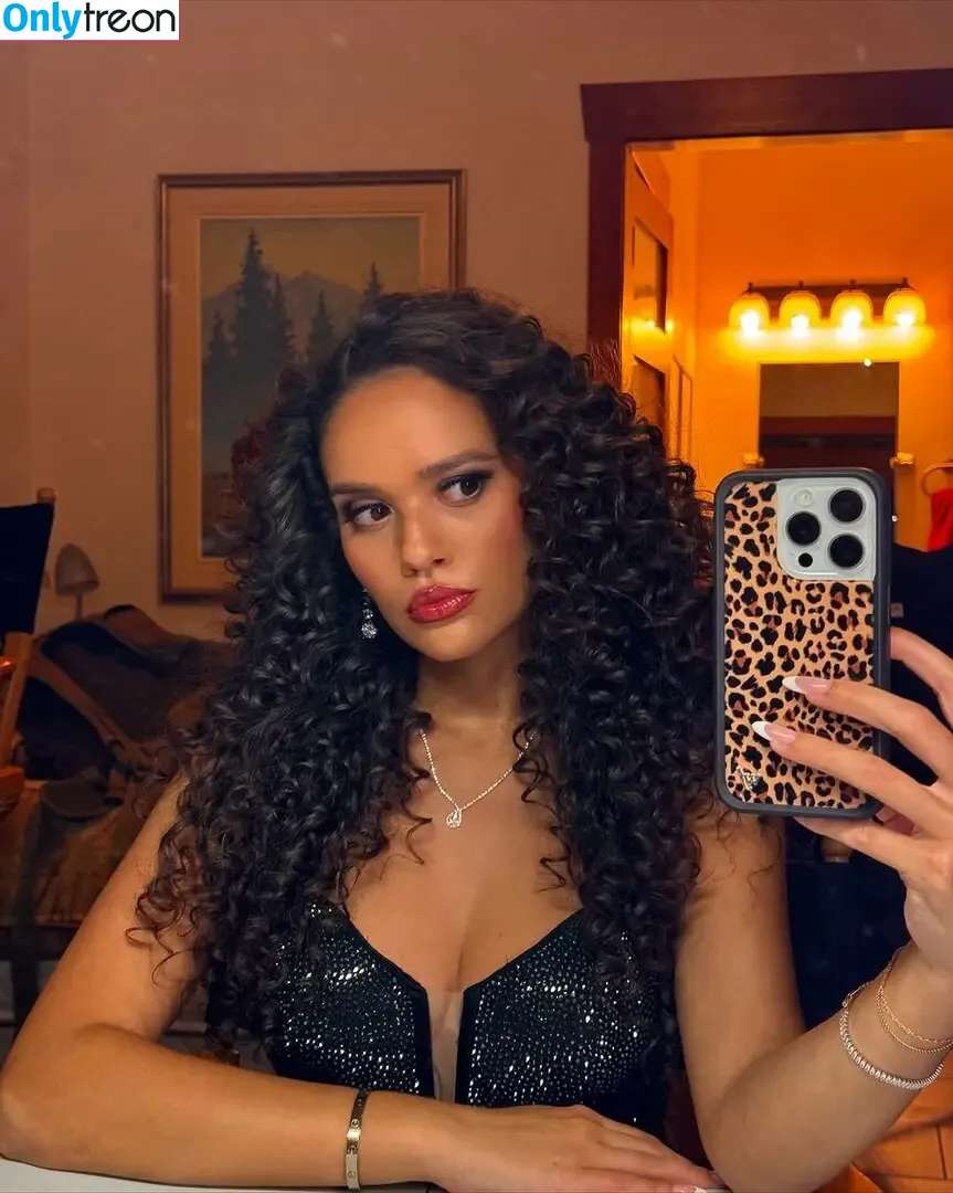 Madison Pettis nude photo #1147 (madisonpettis)