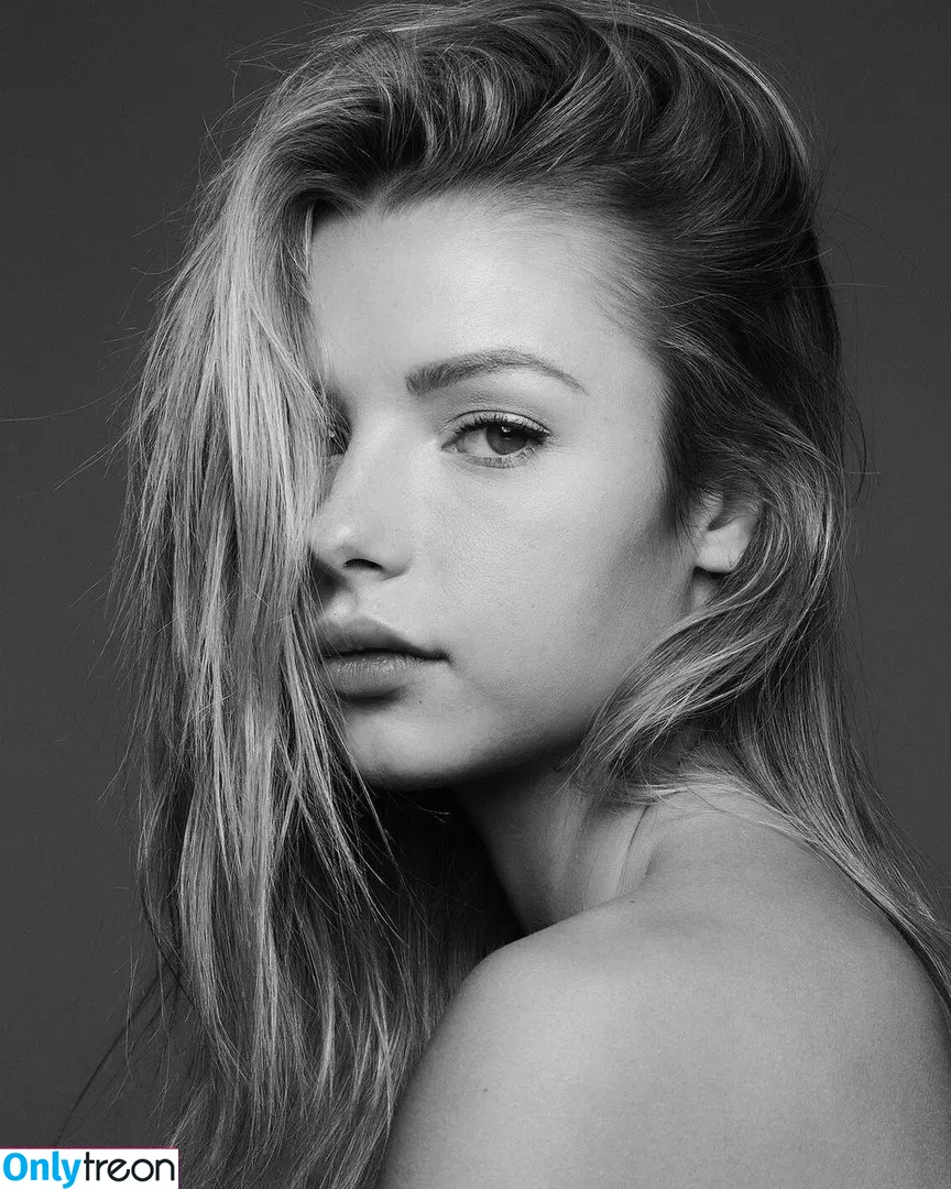 Madison Teeuws голая photo #0040 (madtev)