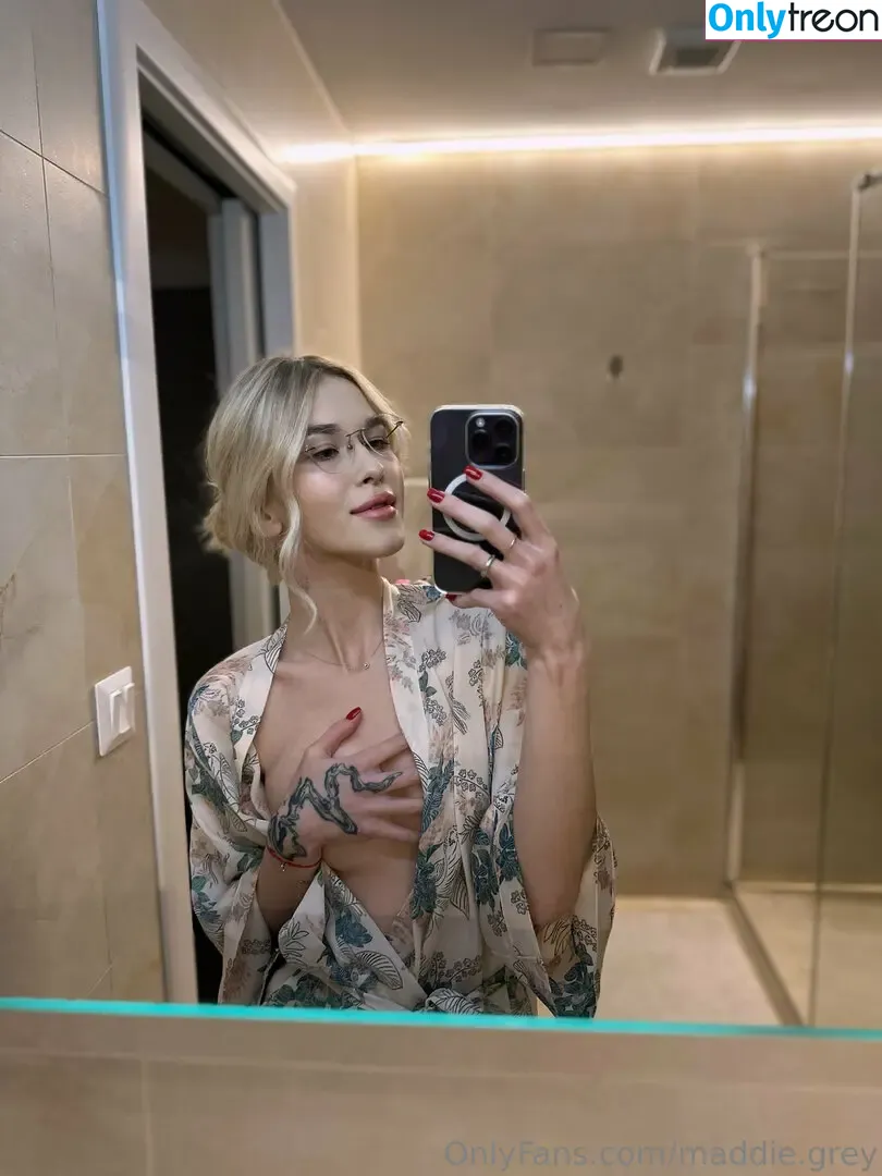 madisongrey69 nude photo #0004 (madisongray9)