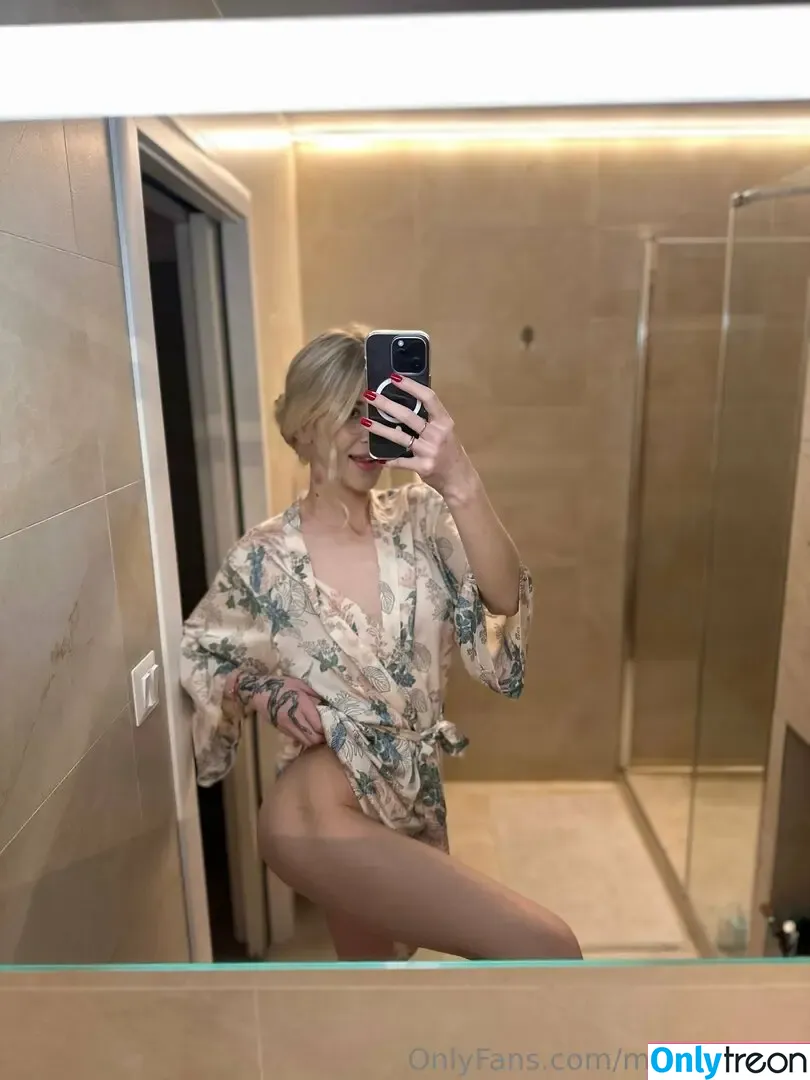 madisongrey69 nude photo #0005 (madisongray9)