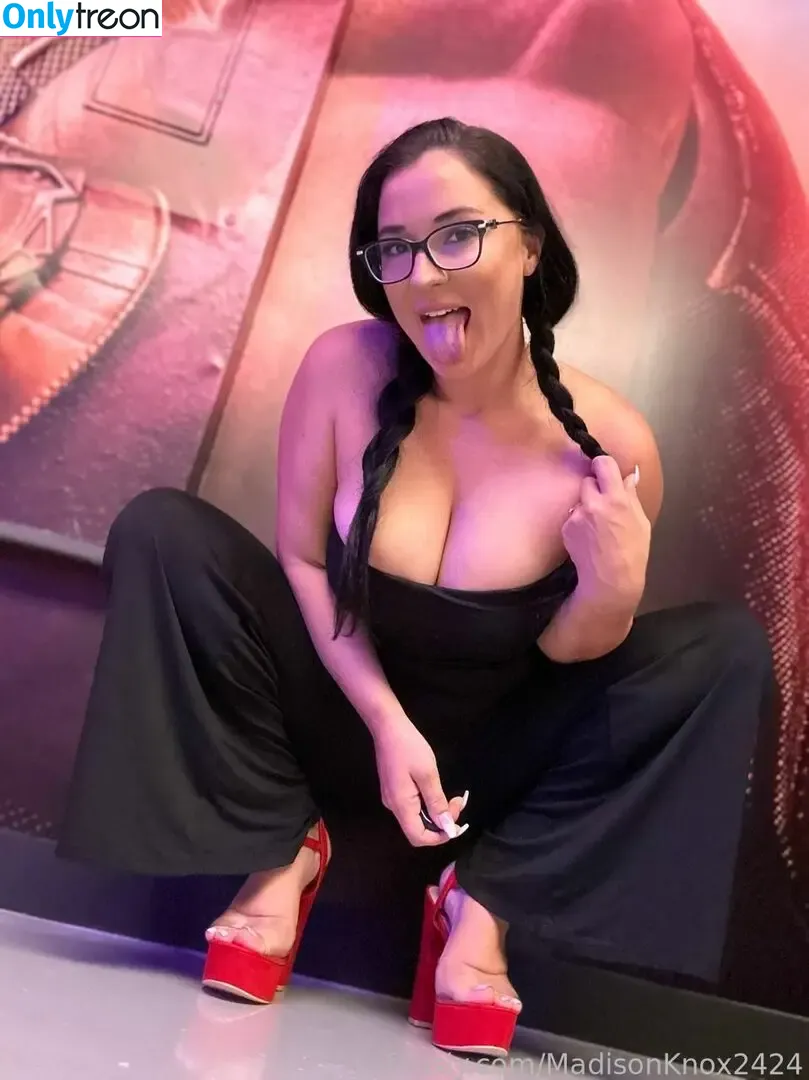 MadisonKnox2424 nude photo #0081 (madisonknoxtv)