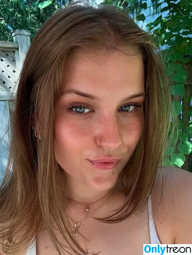 Madisun Sullivan nude photo #0309 (madisunsky3 / madisunsullivan)