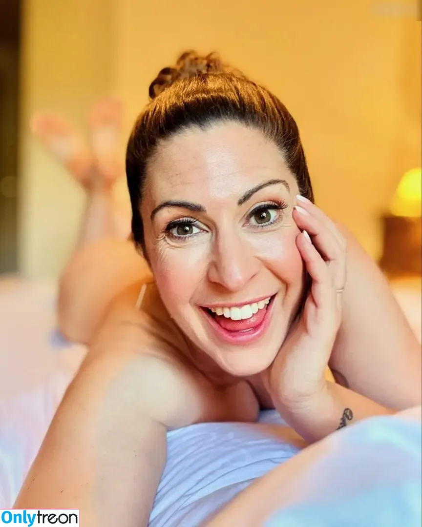 Madita van Huelsen голая photo #0046 (Madita van Huelsen)