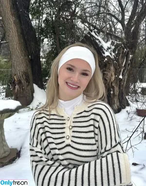 Mads Thompson Maddiiedee / maddiiedee nude photo #0006