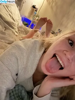 Mads Thompson Maddiiedee / maddiiedee nude photo #0100