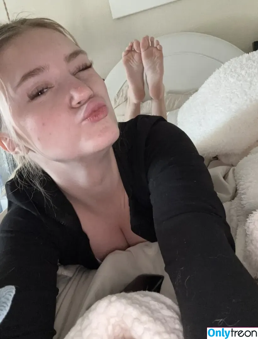 Mads Thompson Maddiiedee nude photo #0083 (maddiiedee)