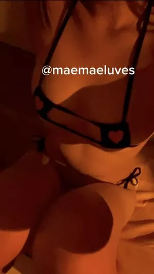 MaeMaeluves / mamaemelia фото голая #0001