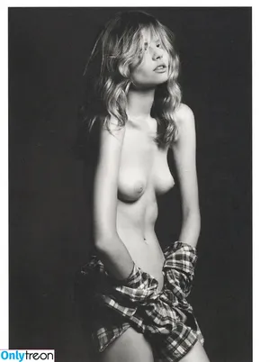 Magdalena Frackowiak / magdalenasbitches nude photo #0015