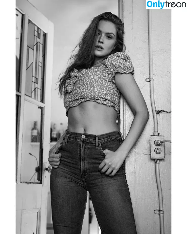 Maggie Geha голая photo #0043 (maggiegeha)