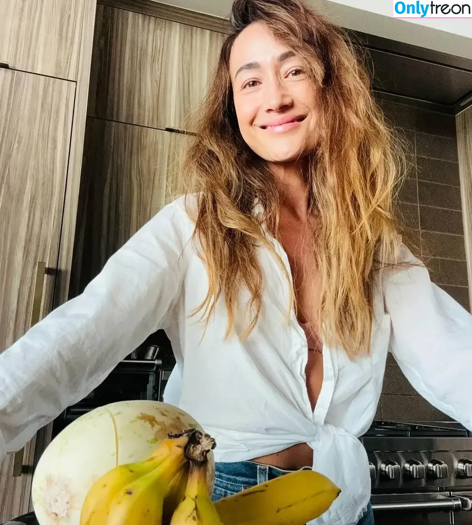 Maggie Q nude photo #0303 (maggieq)