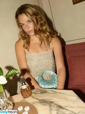 Maggie Rogers / maggierogers / rockyemerson nude photo #0061