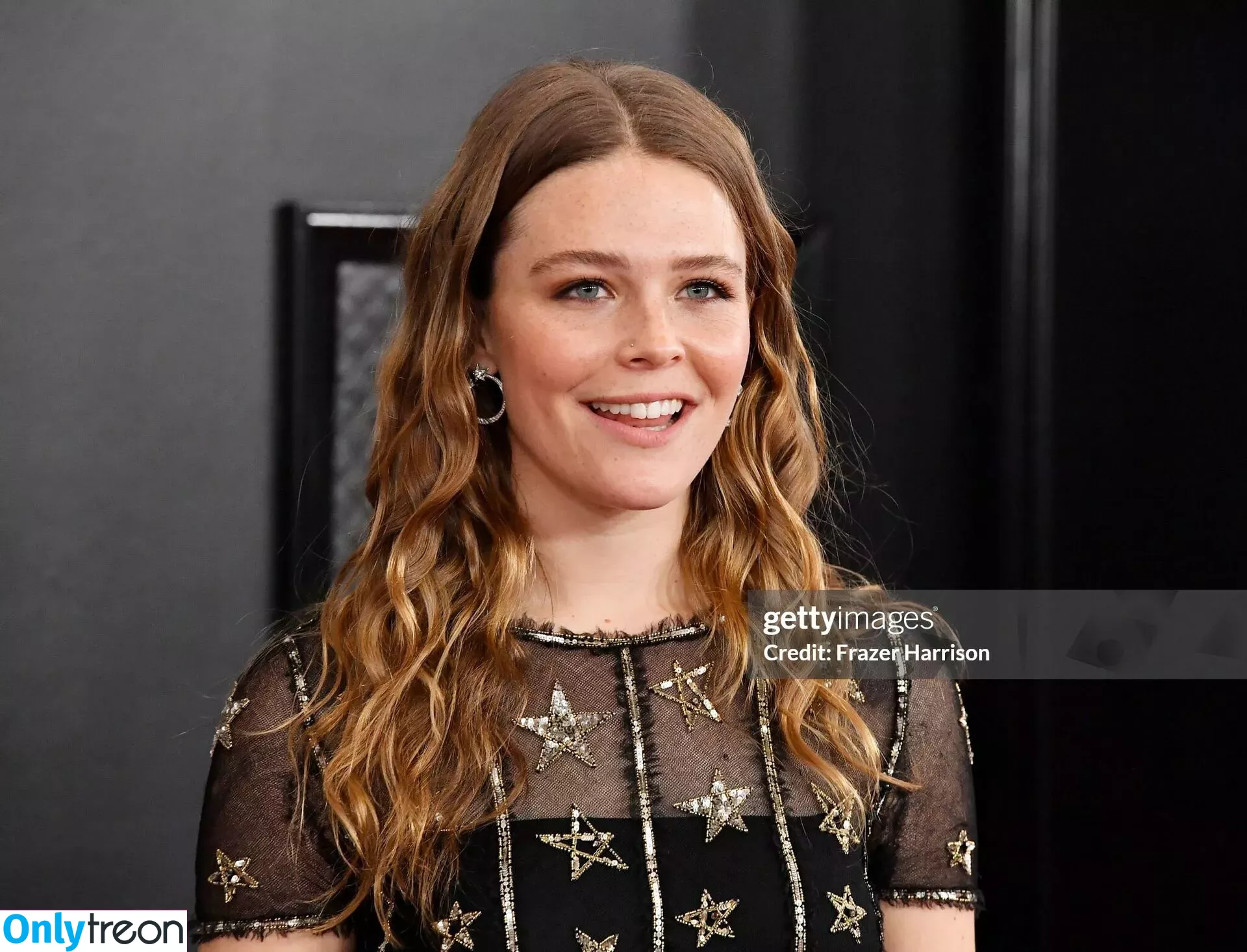 Maggie Rogers голая photo #0003 (maggierogers / rockyemerson)