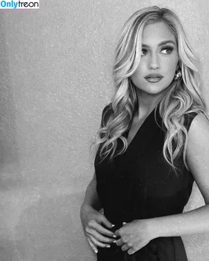 Maggie Sajak / maggiesajak фото голая #0008